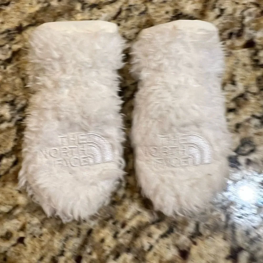 The north face fuzzy mittens infant size 0-6 months